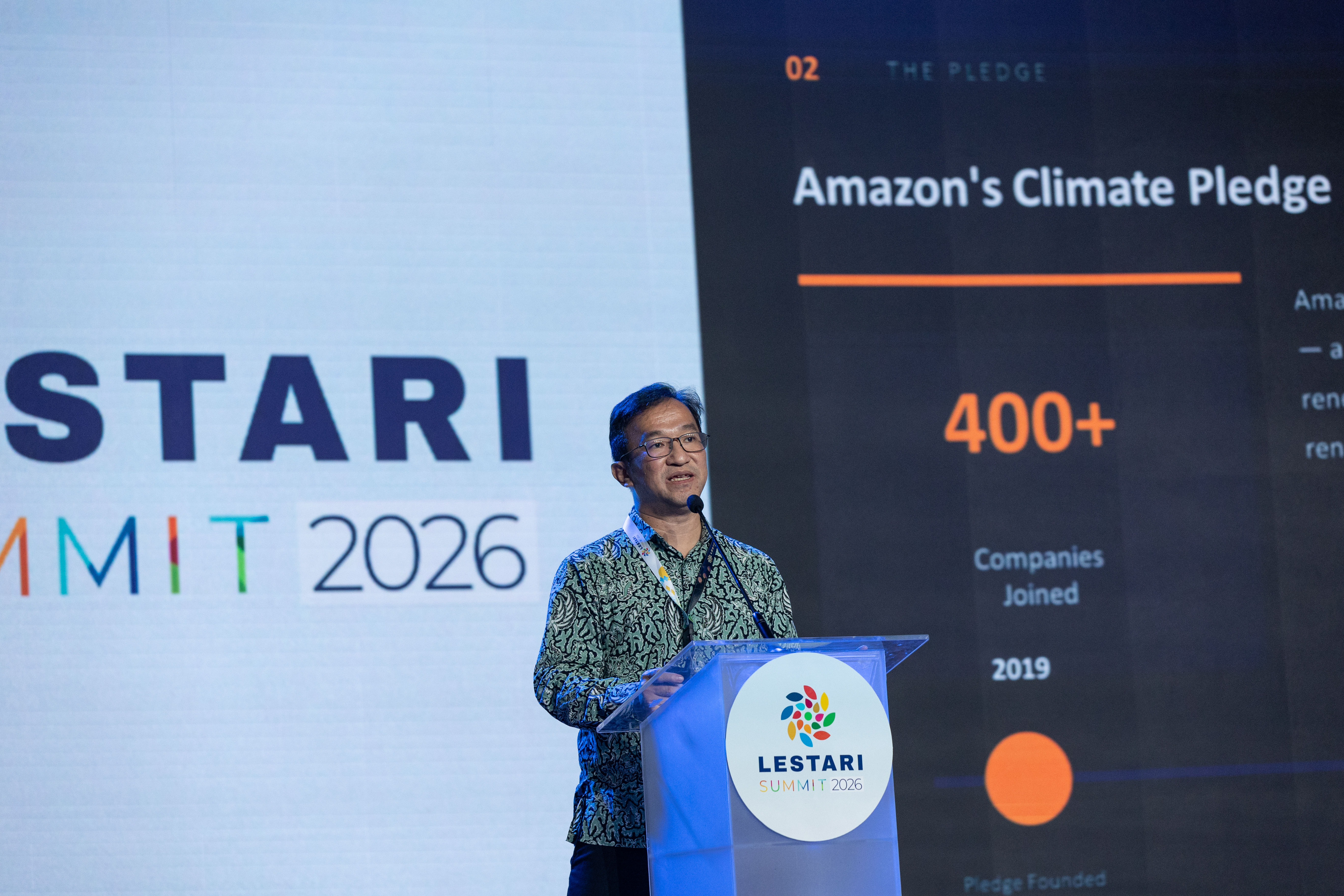 Sustainable Cloud to Empower Sustainable Community